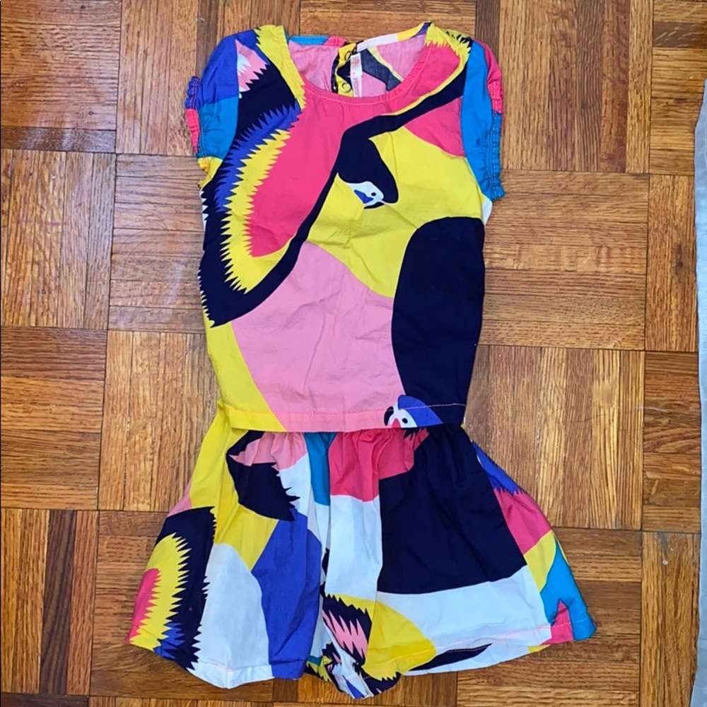 Billieblush Tie- Front Parrot print outfit